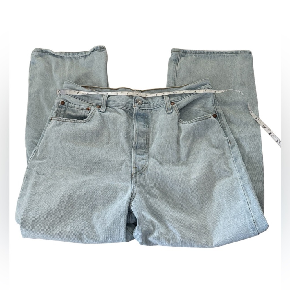 🔥Levi’s Ribcage Straight Ankle Jeans | Size 31 | Light Wash Distressed - Picture 6 of 11